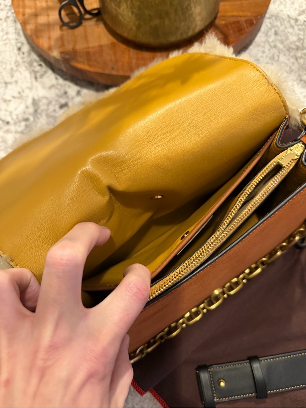 Coach Beat Bag Shoulder Bag (Style C5267) In 1941 Glove Tanned/Suede/Shearling - Picture 9 of 10
